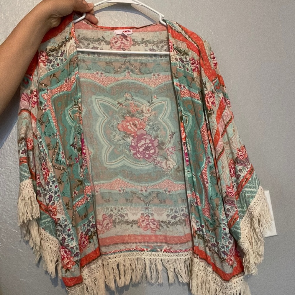 Bongo Top Blouse. Put a tank top underneath, it is like a little shirt jacket.